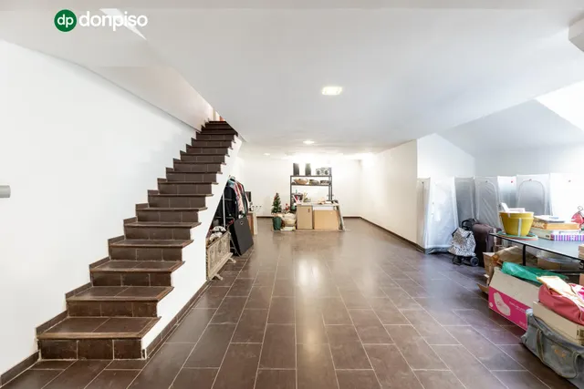 PRECIOSA CASA EN MONTELUZ — 25
