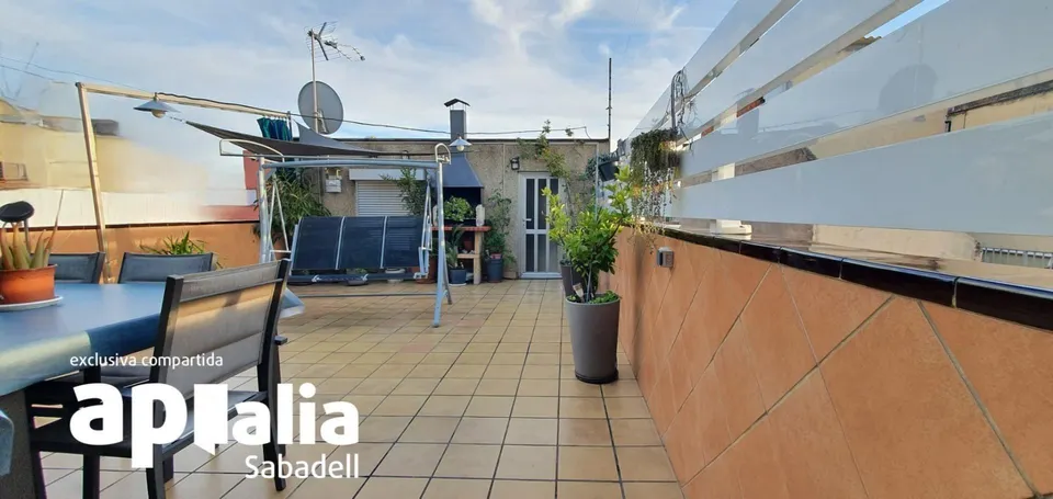CASA CANTONERA REFORMADA CON LOCAL-GARAJE EN LA CREU DE BARBERA
