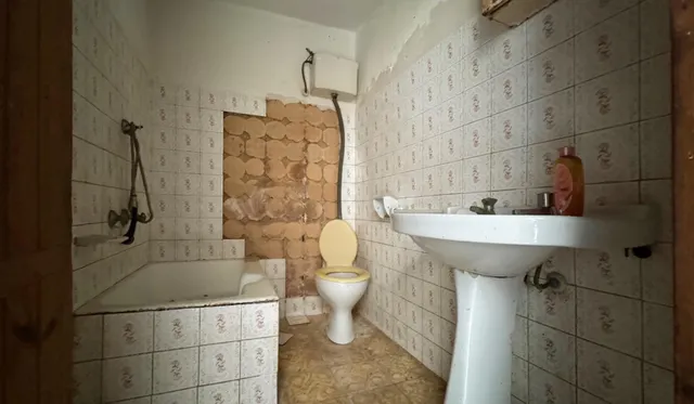 Casa de pueblo con gran potencial en el centro de Pego — 21