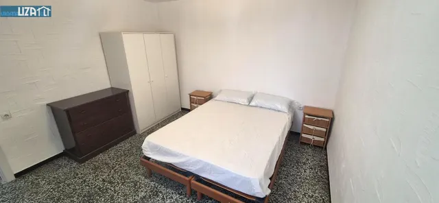 Amplio Piso en Excelente Ubicación — 10