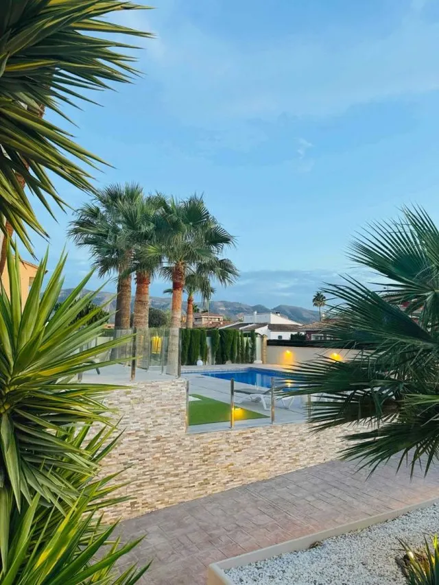 Villa 4 habitaciones 350m² en venta - Pueblo — 23