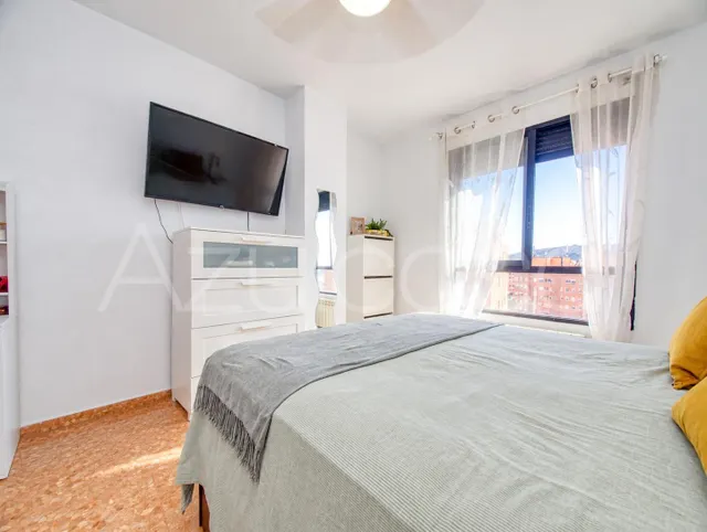 Ático en venta de 2 dormitorios y 2 baños en Gran Vía, Alicante — 27
