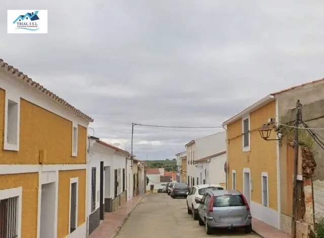 Venta Casa en Almendral - Badajoz — 2