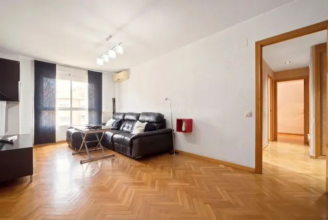 VENTA PISO EN MADRID ZONA BUTARQUE TERRAZA, PARKING Y PISICNA COMUNITARIA!! — 4