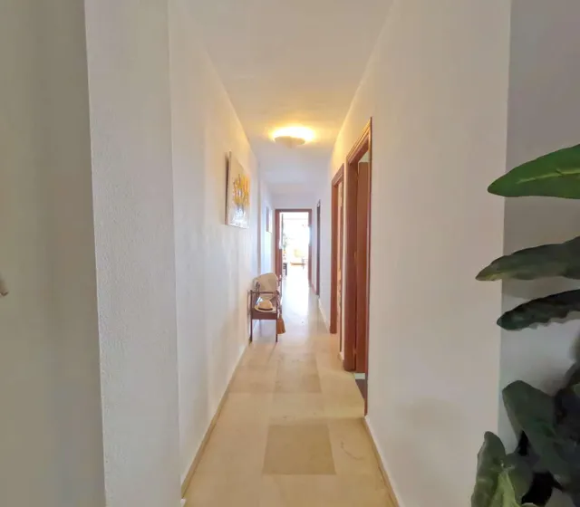 Piso en Los Boliches (Fuengirola), 1ª línea de playa — 5