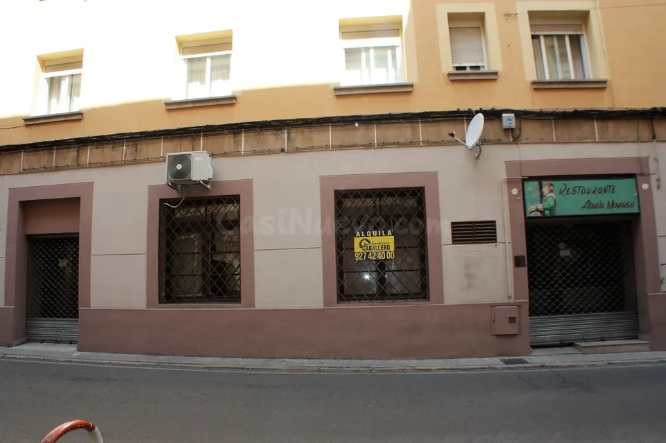 LOCAL COMERCIAL EN LA CALLE SAN MARCOS.