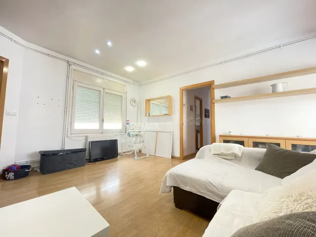 Llançà | La Vila: Inversión con licencia turística y derecho - foto 3