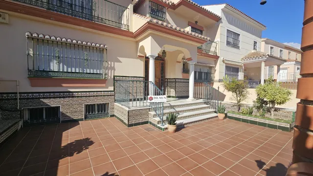 GRAN CASA EN VENTA ZONA PARQUE ACUÁTICO — 3