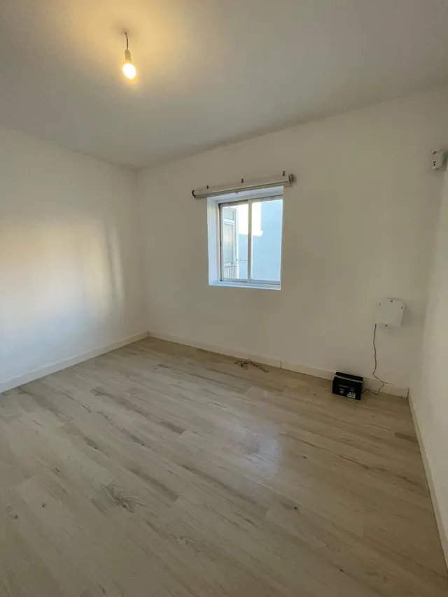 Piso reformado de 3 habitaciones con dos terrazas — 23