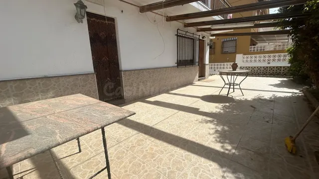 Chalet pareado con jardín de 98 m2, a 120 metros de la playa