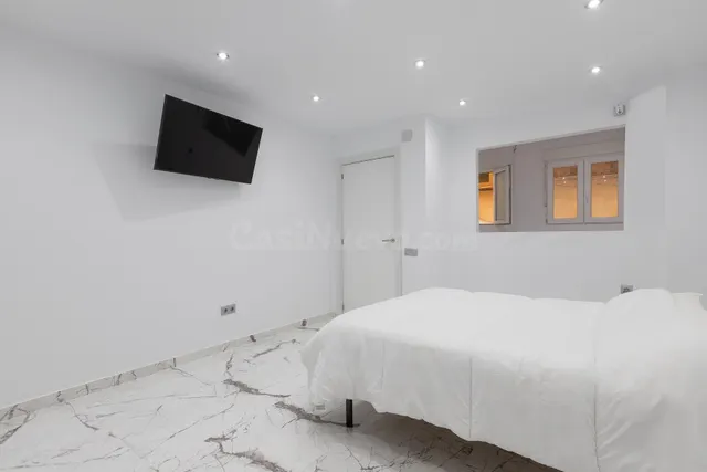 ESTUDIOS A ESTRENAR JUNTO PUERTO DEPORTIVO FUENGIROLA - foto 2