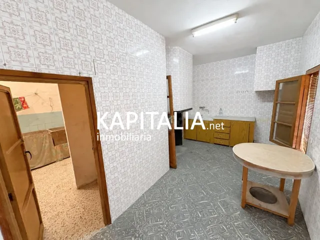 BONITA CASA A LA VENTA CON GARAJE EN BOLBAITE - foto 4