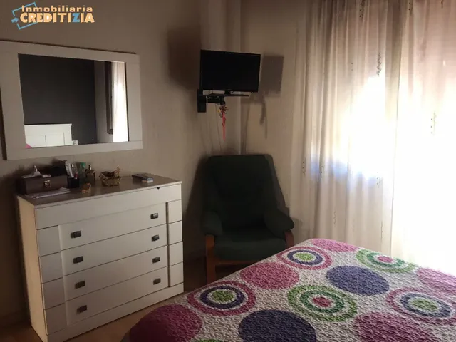 CASA CON TERRAZA Y PISO — 12