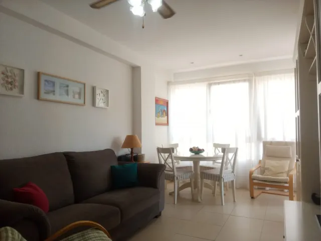 Alquiler de temporada /Uso distinto de Vivienda - 2 Dormitorios - Avenida — 3