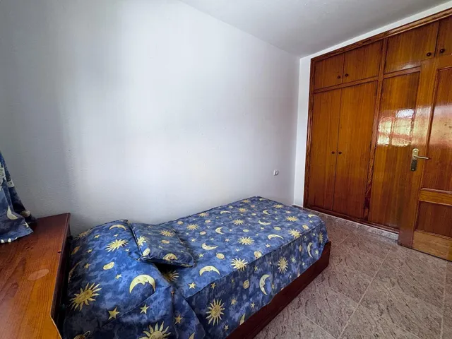 PRECIOSO ADOSADO DE CINCO DORMITORIOS EN LA RIBERA — 22