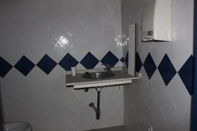LOCAL COMERCIAL EN LA ZONA ALTA — 21