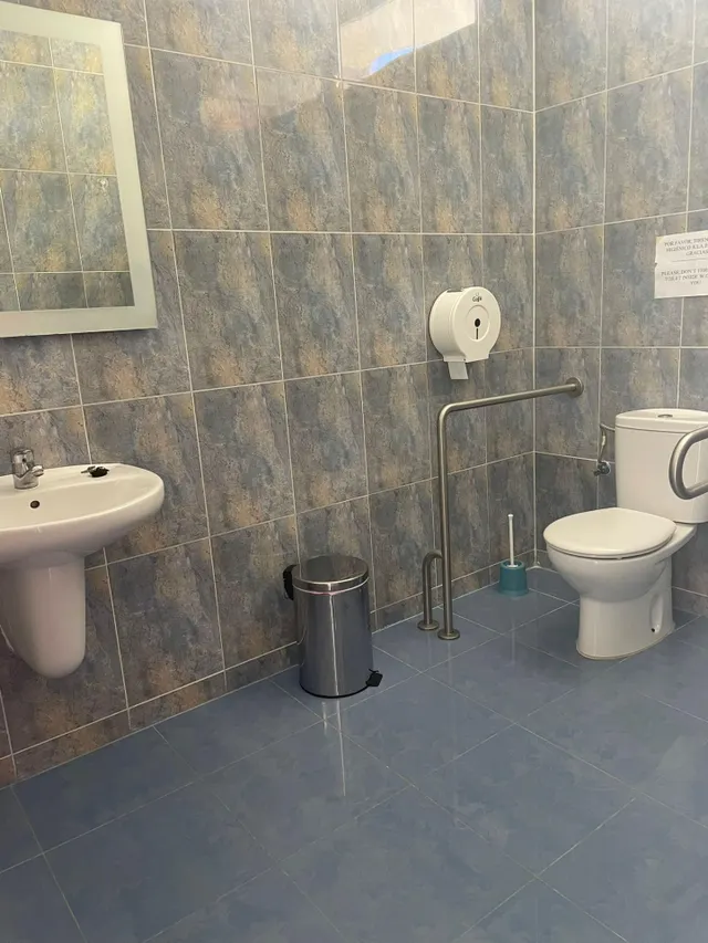LOCAL COMERCIAL EN BENIDORM — 21