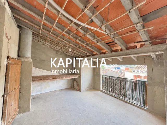 BONITA CASA A LA VENTA CON GARAJE EN BOLBAITE — 14