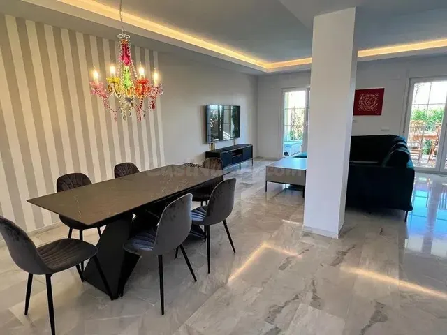 Magnifica chalet pareado en Estepona - foto 2