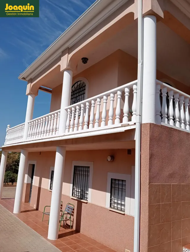 Espectacular chalet urbano con piscina y casa de invitados en Los Encinares de Alcolea. — 15