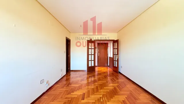 Apartamento con todos los servicios y preciosas vistas en pleno centro de Ourense — 8