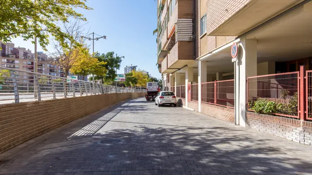 Piso con 2 terrazas y 3 dormitorios junto a la Aljafería, Zaragoza — 37