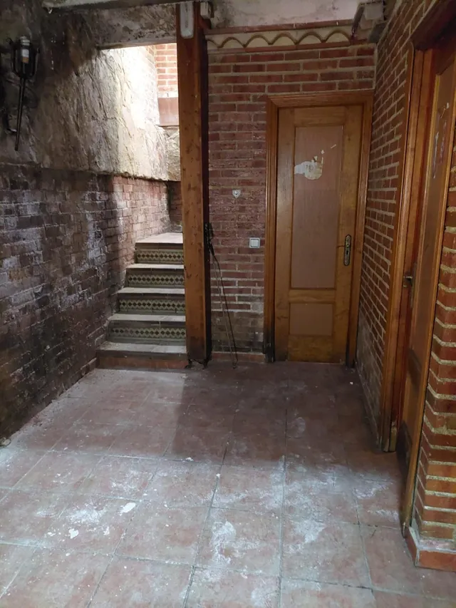 VENTA-LOCAL BAR- CON LICENCIA - CIUDAD DE LOS ANGELES-MADRID - — 32
