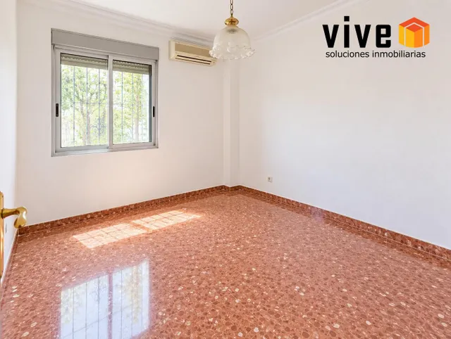 Amplia vivienda en Hermandad del Trabajo — 11