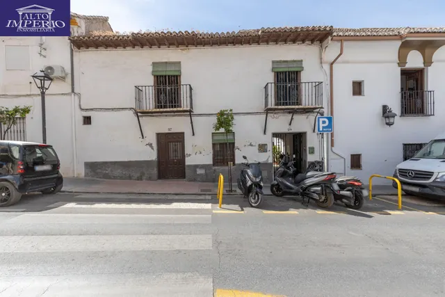 EXCEPCIONAL OPORTUNIDAD EN PLENO CENTRO DE HUÉTOR VEGA — 39