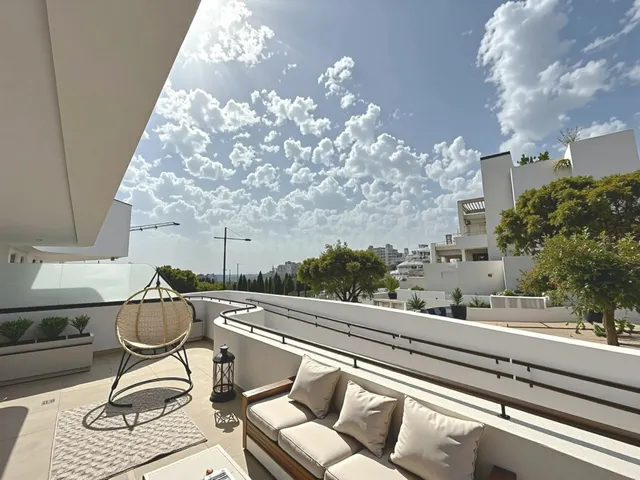 Apartamento 4 habitaciones 135m² en venta - Costa Del Sol - foto 2