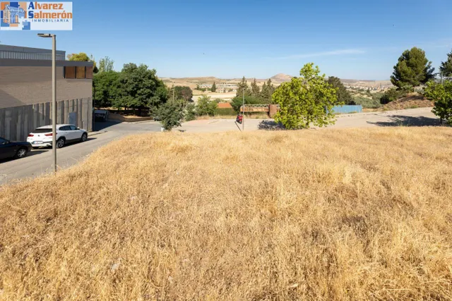 Venta de solar urbano de 258 m2 en Otura (Granada) — 9
