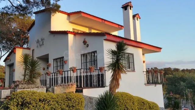 Chalet en Maçanet de la Selva: Tu Refugio de Tranquilidad - foto 3