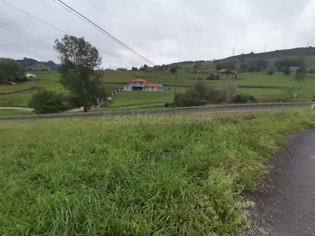 Terreno urbano en Sobarzo — 3