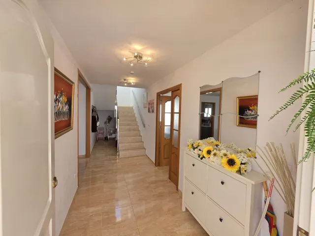 Villa 3 habitaciones 263m² en venta - Comunidad valenciana — 28