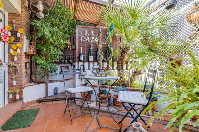 Ático dúplex con piscina privada y espectaculares terrazas junto al parque de Monterols — 11