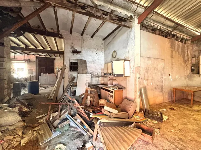 Casa en Almoines a reformar a su gusto en parcela de 242 m2 , en chaflán con patio. — 10