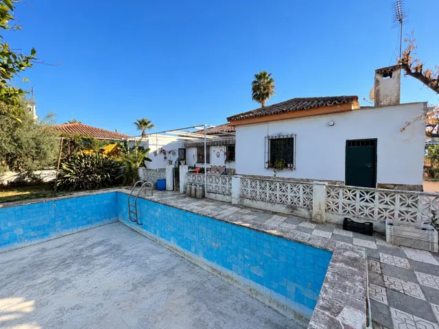 Chalet 4 habitaciones 160m² en venta - AVD. DE EUROPA — 8