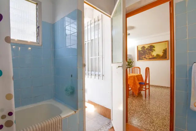 ¡Oportunidad única en Picassent! Casa en buen estado con gran potencial — 15
