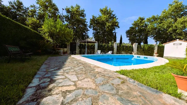 Exclusiva vivienda de planta baja en la prestigiosa Urbanización R-66 con 1.000 m2 de parcela y espectacular piscina privada — 6