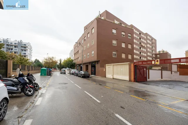 Piso de dos dormitorios en Sanders, en urbanización privada con piscina, pistas de padel, plaza de garaje y trastero — 26