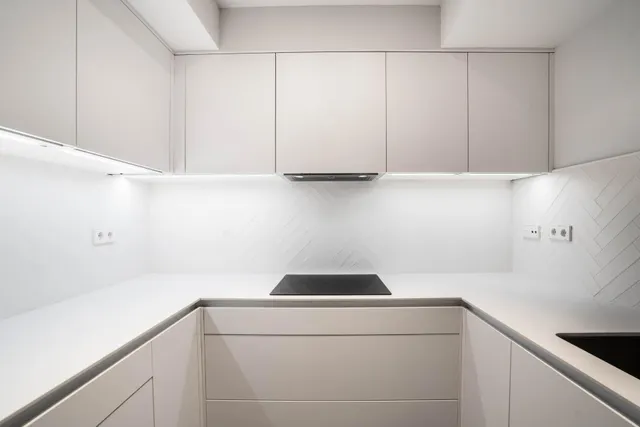 Piso en venta en carrer d'Avinyó — 10