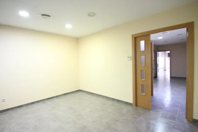 Local comercial de 108 m2 en Plaça Catalunya — 7