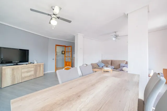 Gran vivienda de 129 m2 con terraza acristalada, portal refo - foto 4