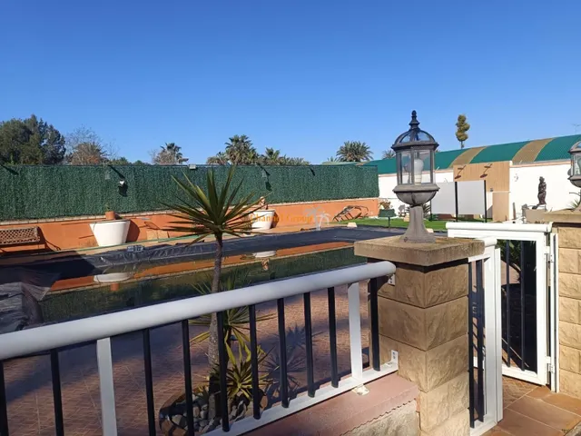 SE VENDE CHALET ZONA LA HOYA — 18