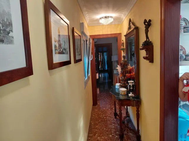 Amplio piso de 5 habitaciones — 12
