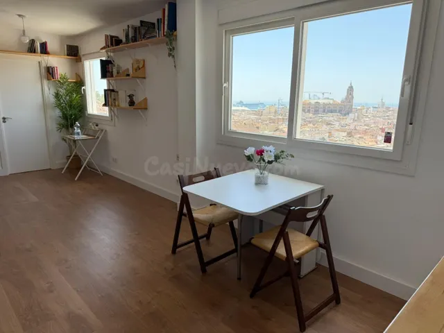 EXCLUSIVO ÁTICO REFORMADO CON VISTAS PANORÁMICAS AL MAR Y CE - foto 5