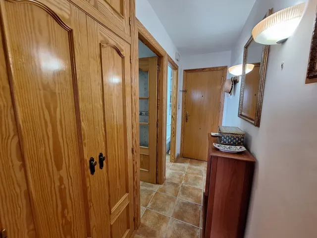 ️ estudio en 14.ª planta con vistas al skyline de Benidorm y al mar, a unos 800 mts. a la playa — 11