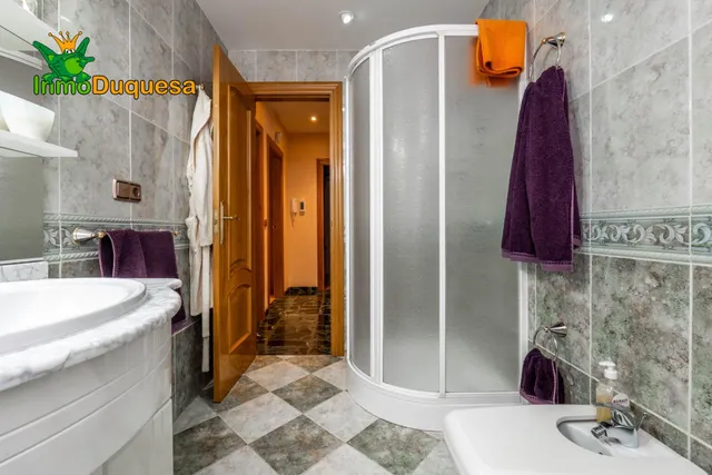 Casa pareada con 4 dormitorios en Otura. — 24