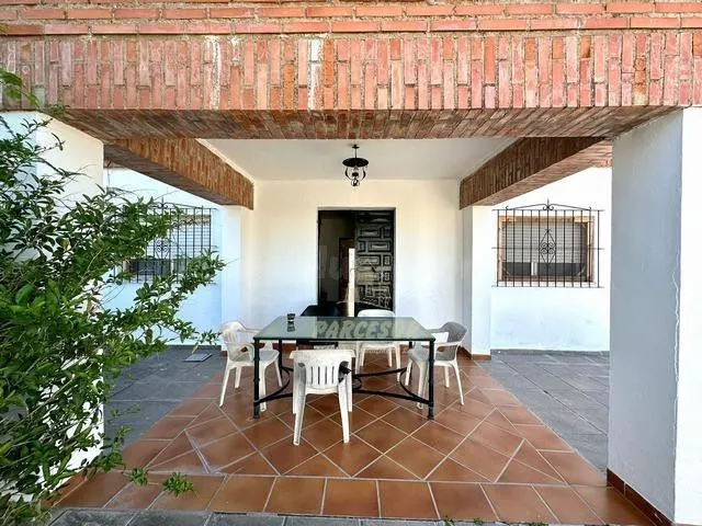 HIGUERON - Parcela de 765m2 con casa de unos 140m2 y por sep - foto 2