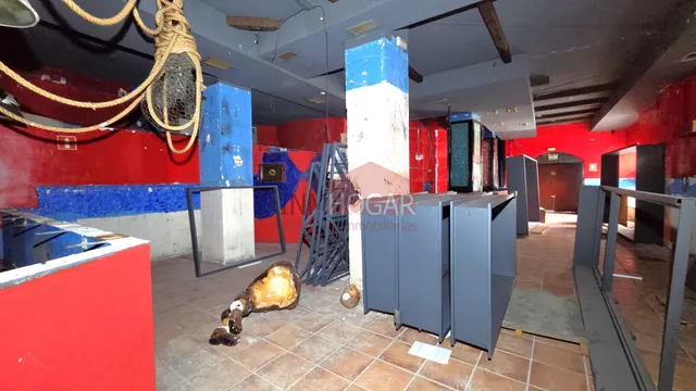 Amplio Local Comercial en la Zona Norte de Ávila – Oportunidad Única — 11